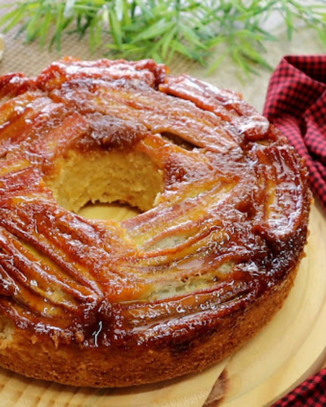 Bolo de banana caramelizada